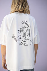 T-Shirt (Oversized) mit "To travel is to live" Motiv