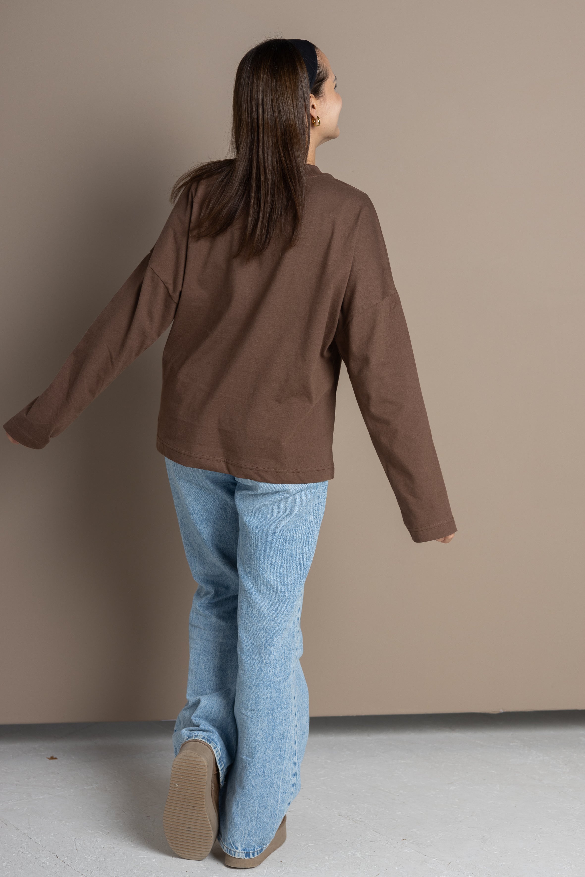 Longsleeve (Oversized) – Chocolate