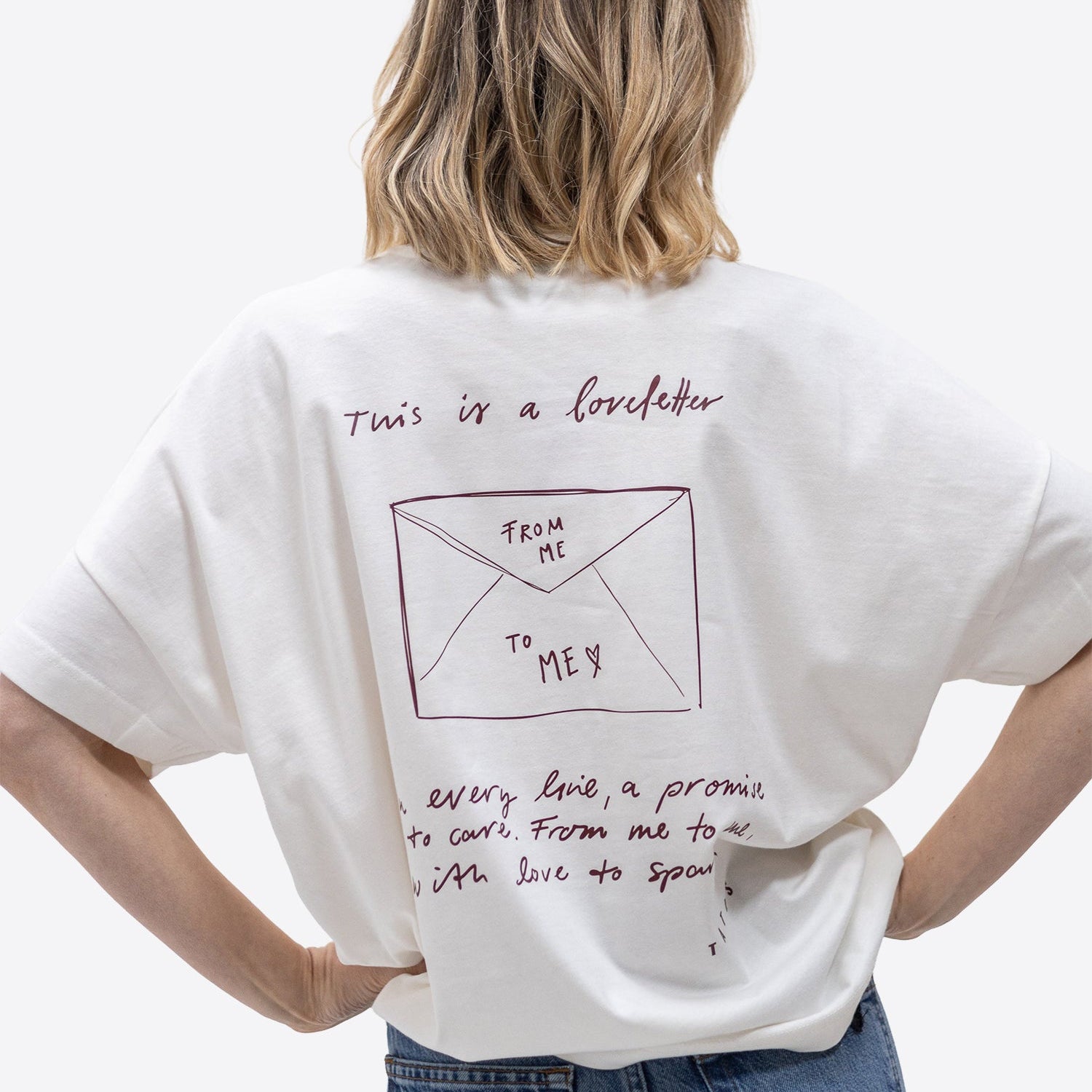 Soft Touch T-Shirt "Love letter" – Off white