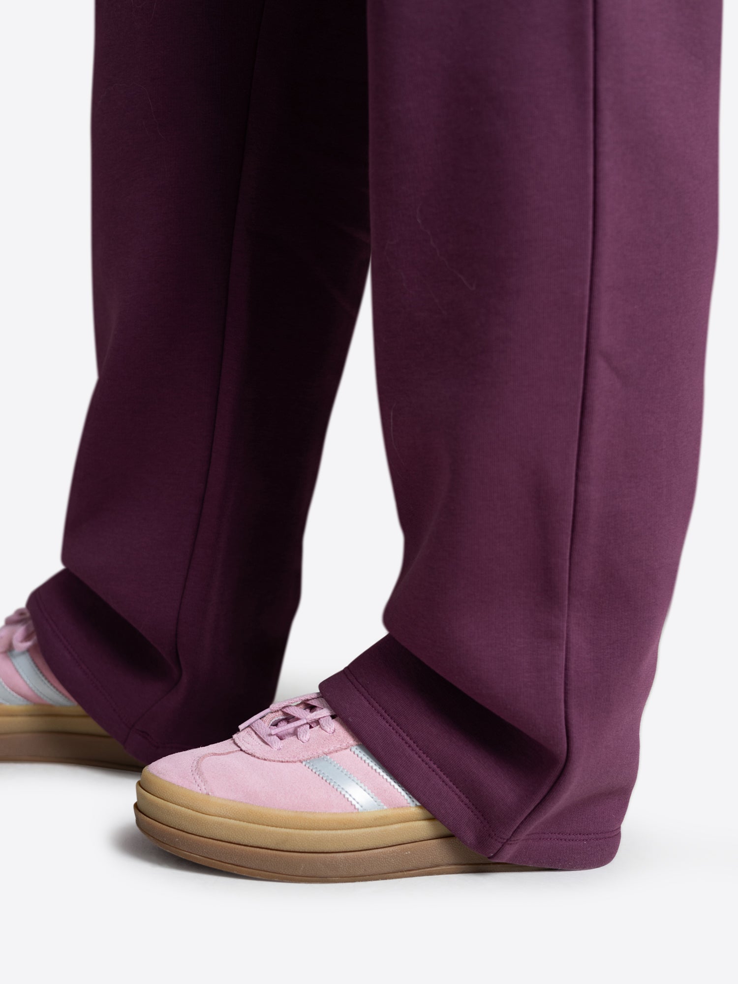 Jogginghose wide leg – Aubergine