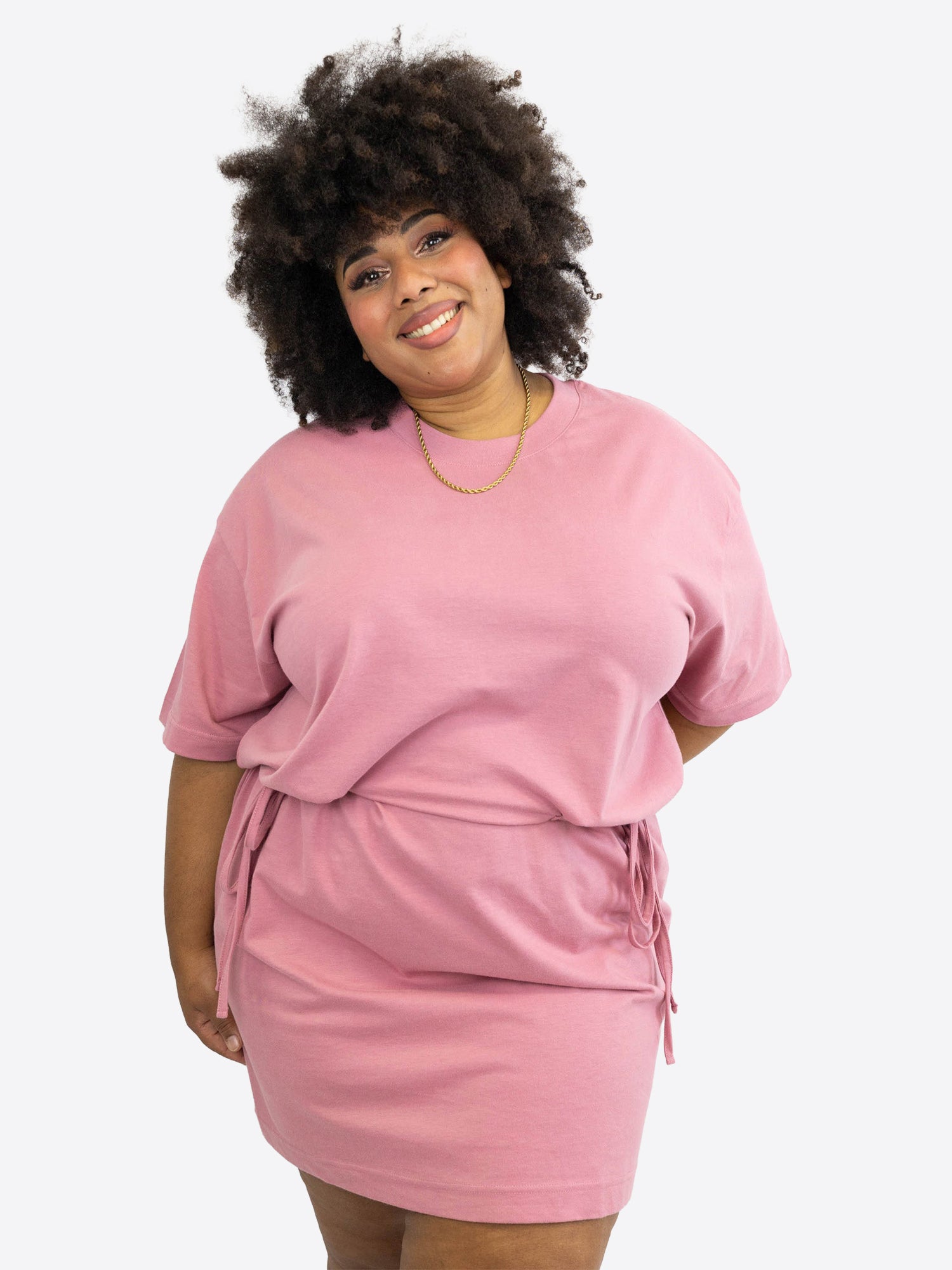 T-Shirt-Kleid mit Schleifen-Bindung – Rouge