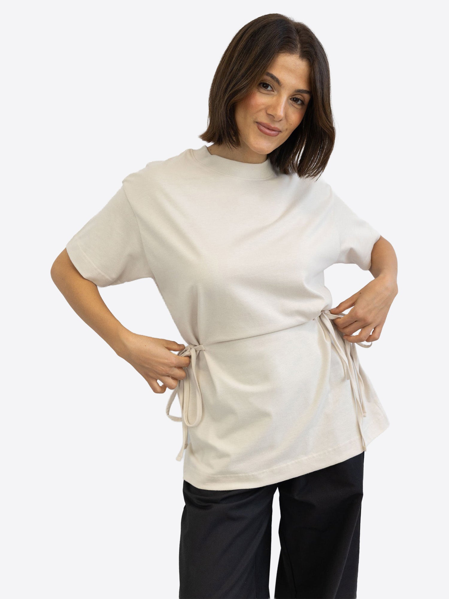 T-Shirt mit Schleifen-Bindung – Beige