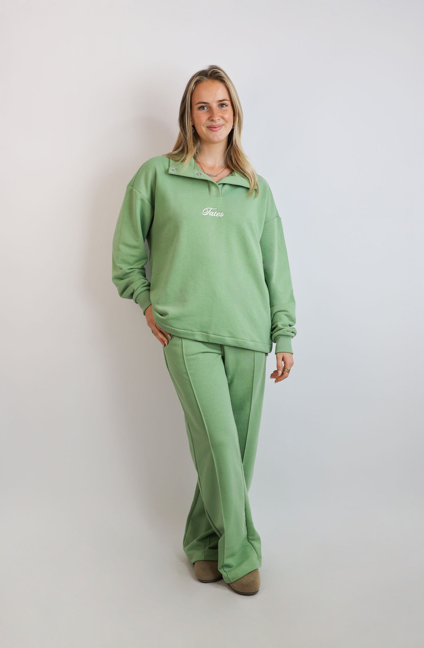 Verstellbarer Light Crop Sweater – Matcha