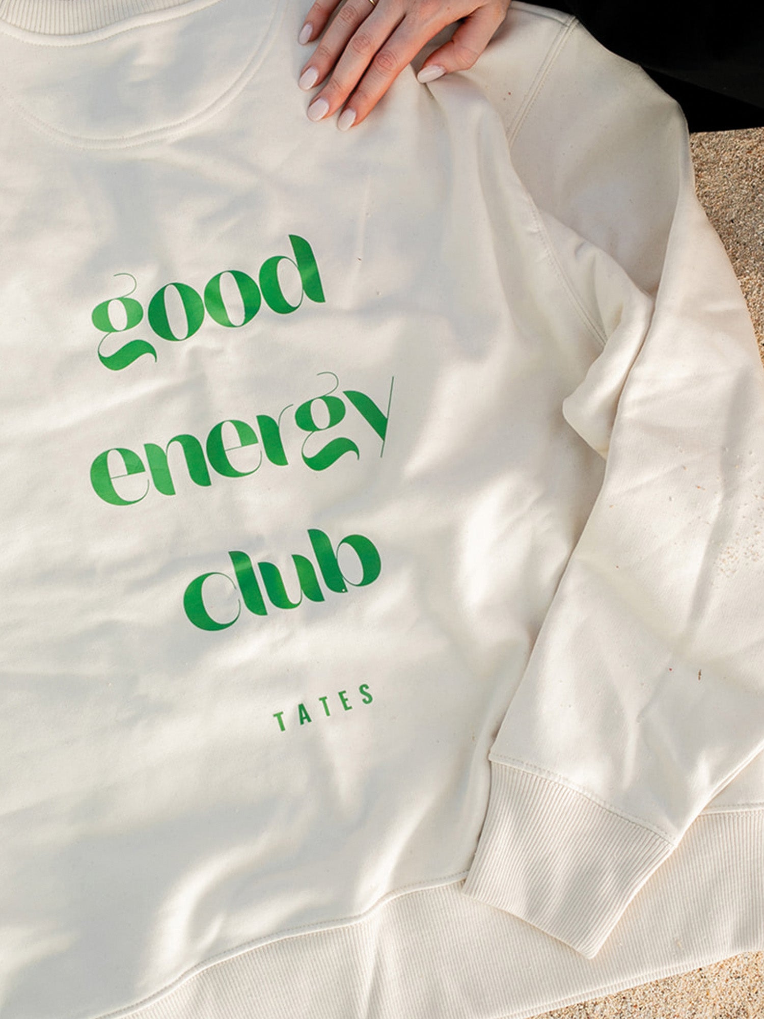 Sweater (Oversized) "Good energy club"