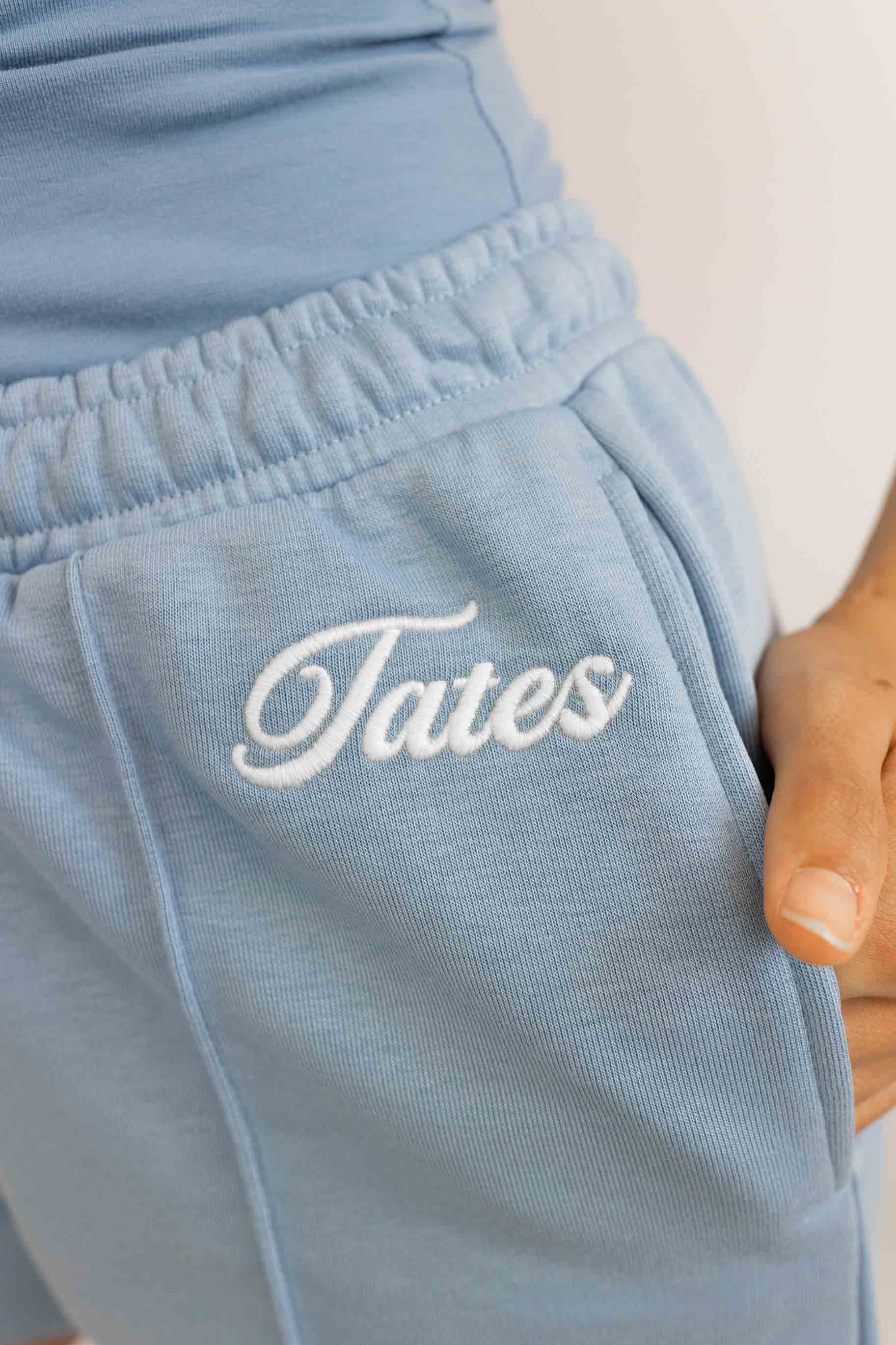 Light Jogginghose kurz mit Biese – Dusty Blue