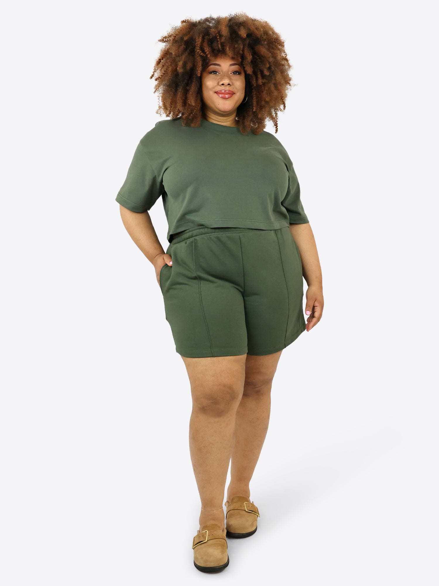 Light Jogginghose kurz mit Biese – Olive