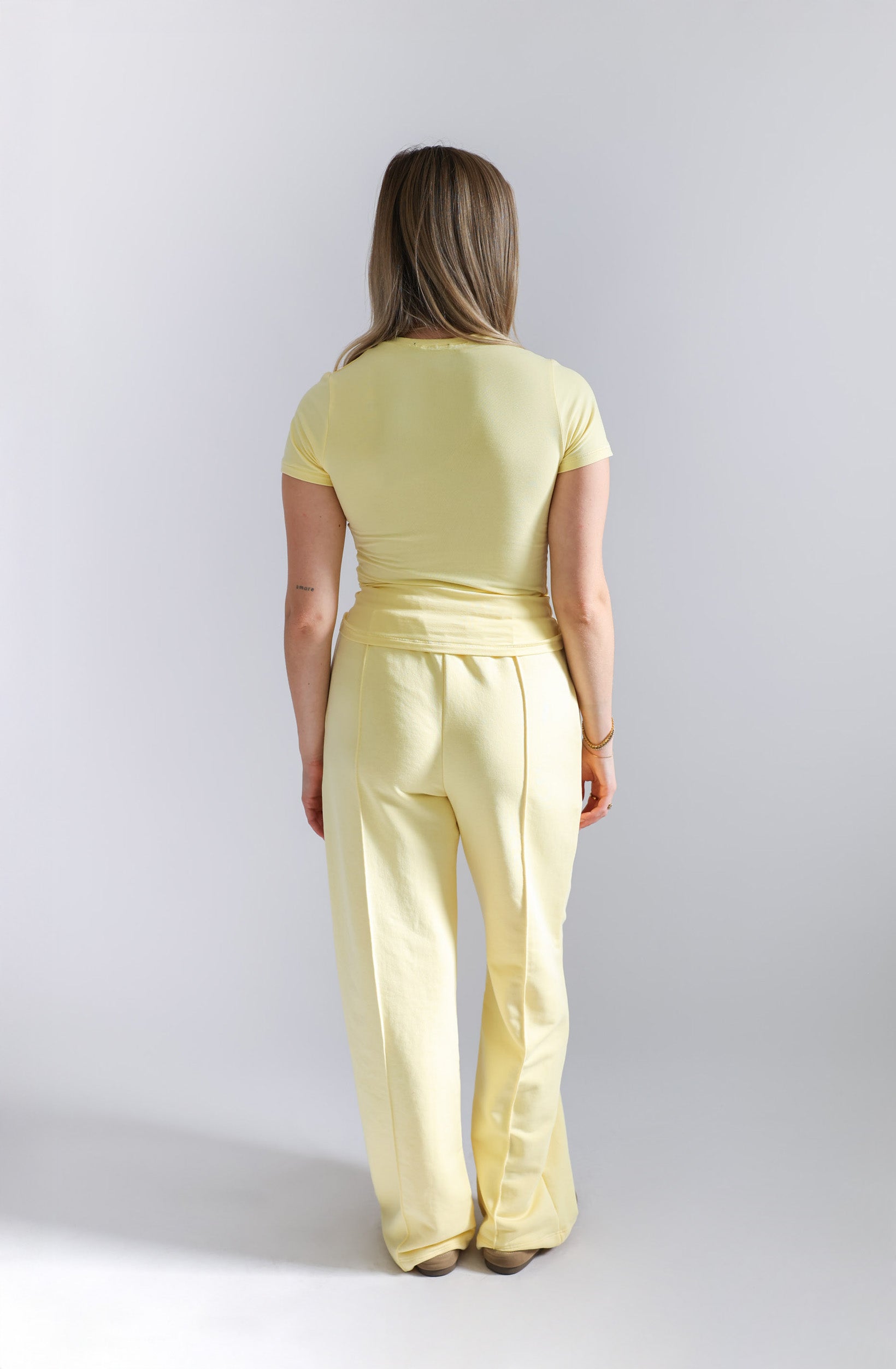 T-Shirt (Slim) – Butter Yellow