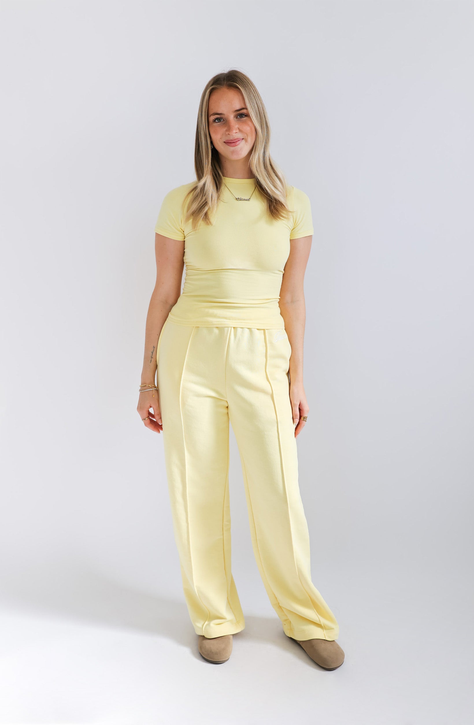 T-Shirt (Slim) – Butter Yellow