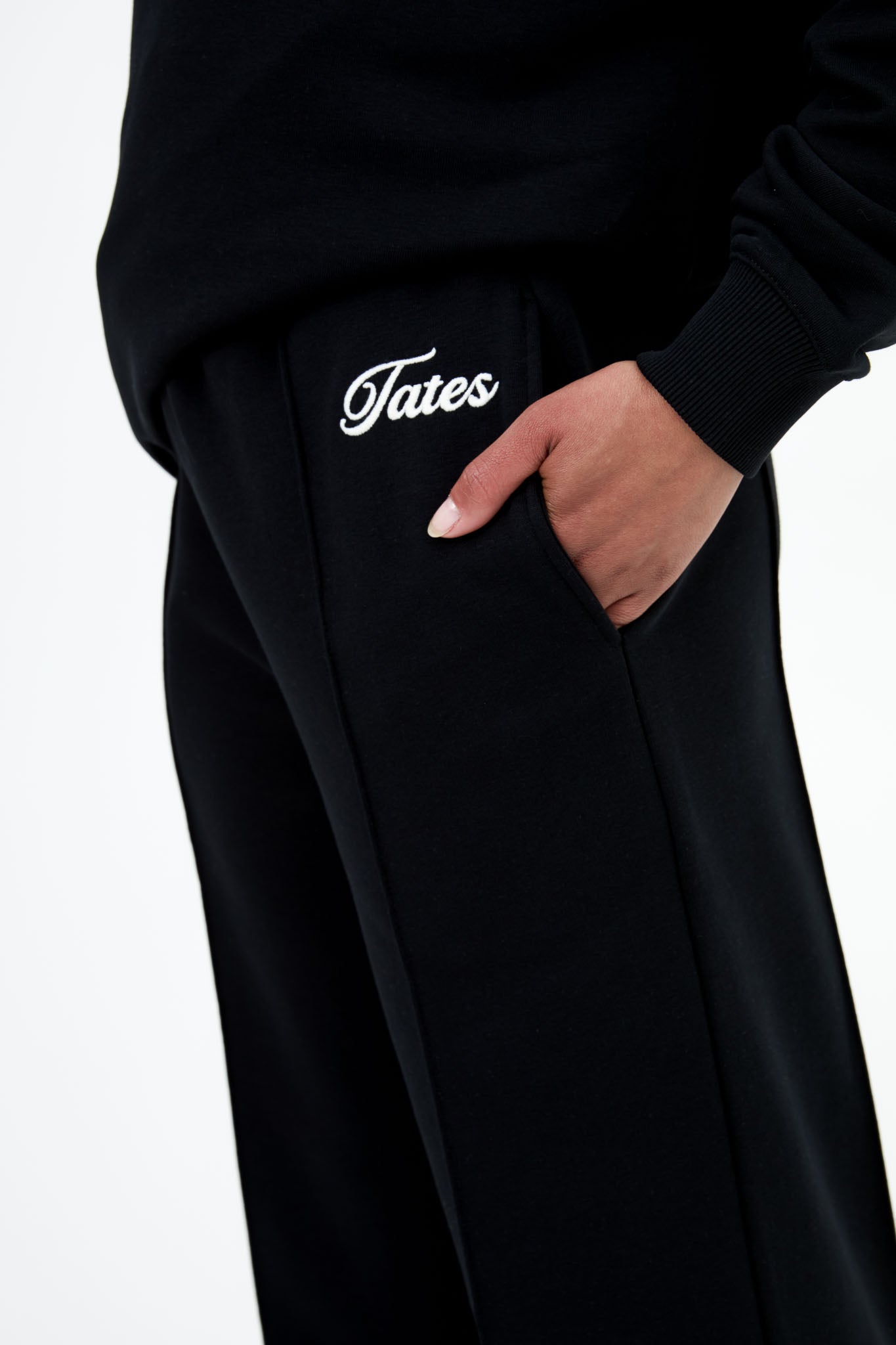 Light Jogginghose mit Biese – Schwarz